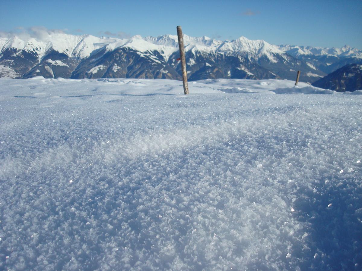 Berghaus Obergmeind Tschappina Exterior photo
